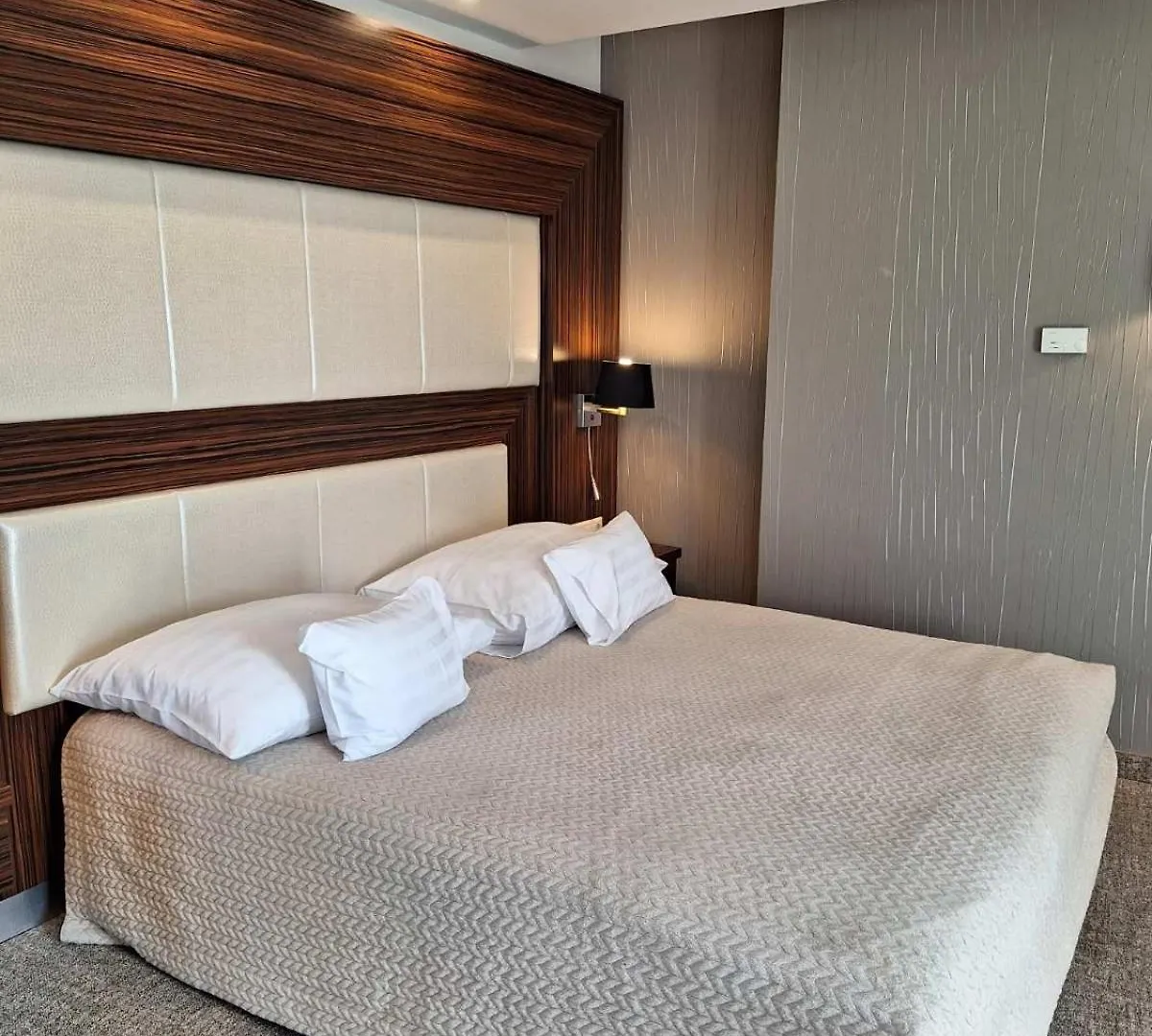 ****  Duna Garden Hotel Budapeszt Węgry