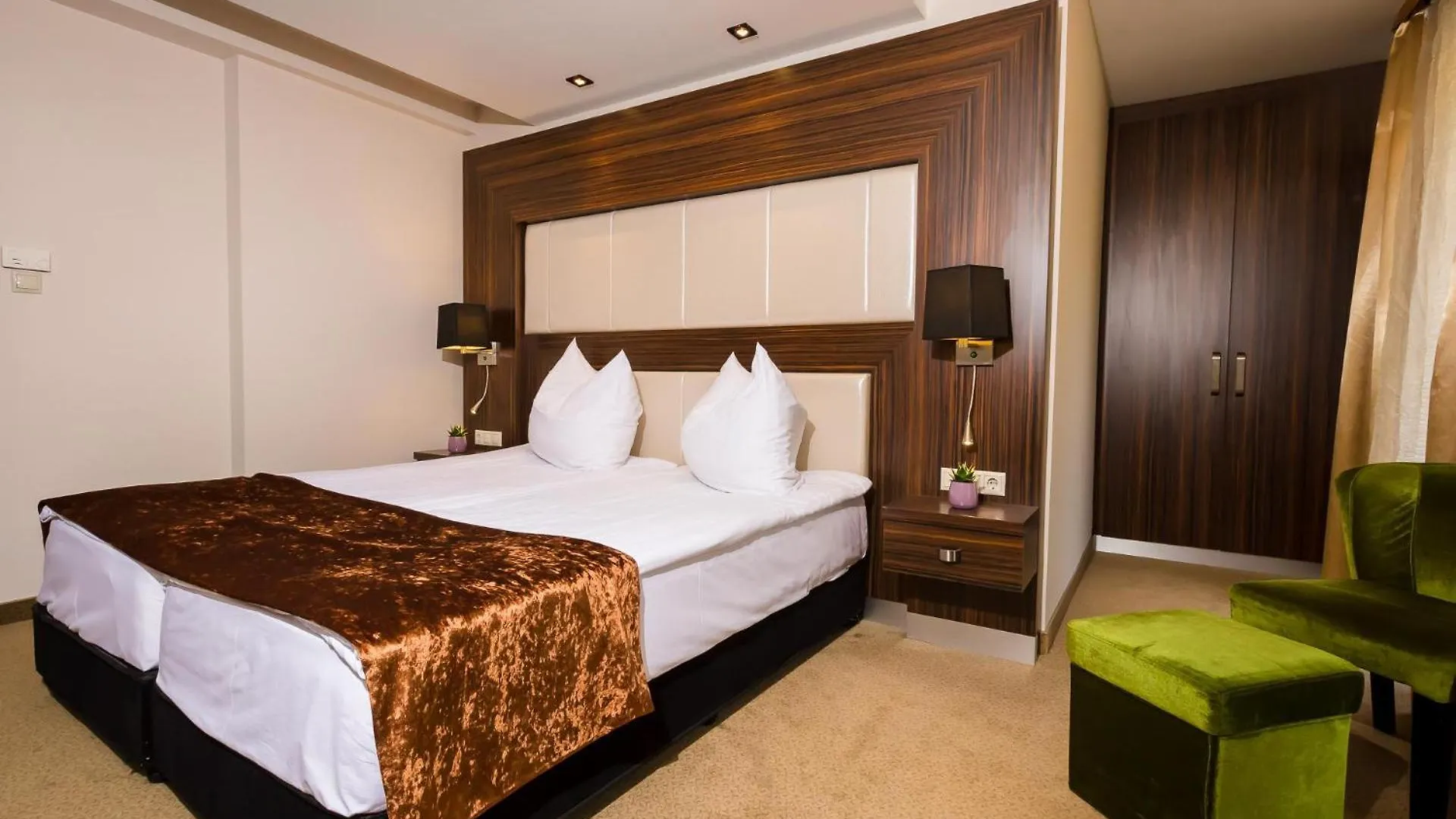 Duna Garden Hotel Budapeszt