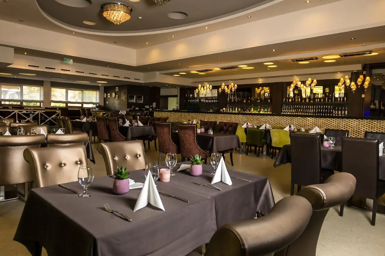 Duna Garden Hotel Budapest 4*,  Hungary
