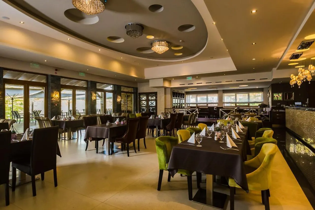 Duna Garden Hotel Budapeszt 4*,