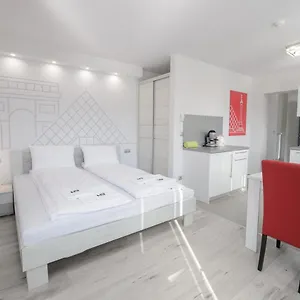 Apartament Hr Apartmanhaz Eger